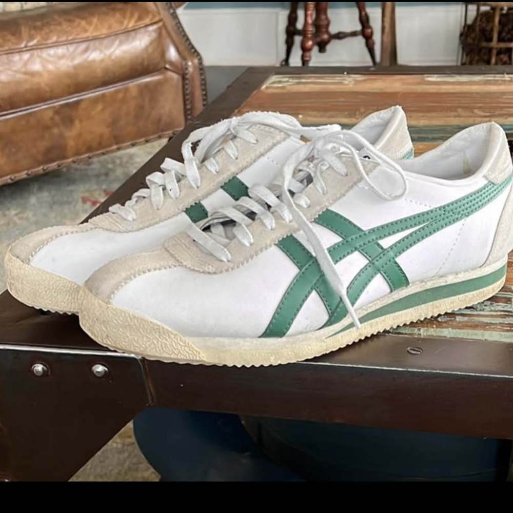Women’s 9.5 ASICS Onitsuka Tiger Stripes 66 Classic Shoes Sneakers Green & White